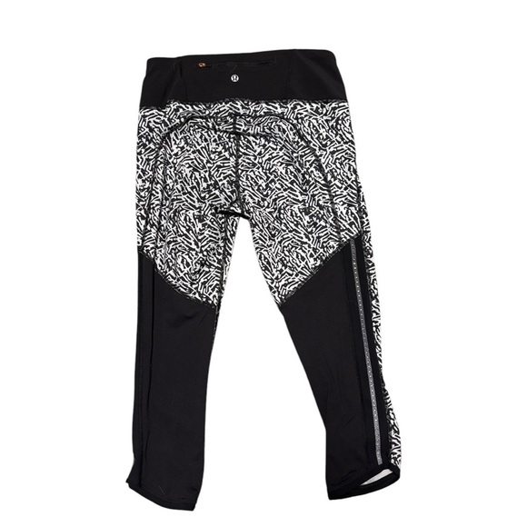 Lululemon Pace Pusher Crop Size 6 - Picture 3 of 5